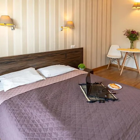 Triton Park Apartment