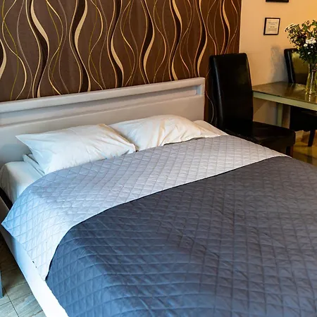 Triton Park Apartment