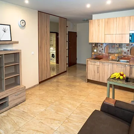 Triton Park Apartman Varsó